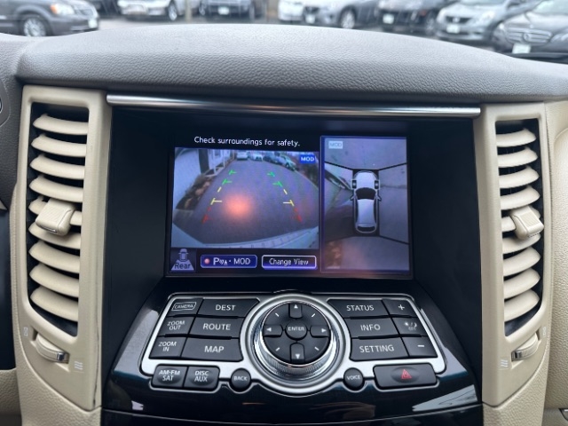 Infiniti QX70 Base AWD 2016