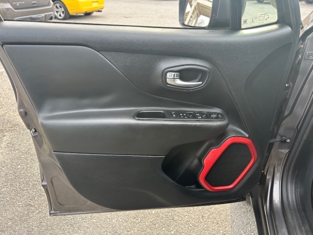 Jeep Renegade Trailhawk 2016