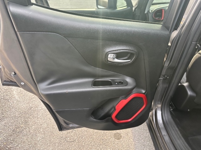 Jeep Renegade Trailhawk 2016