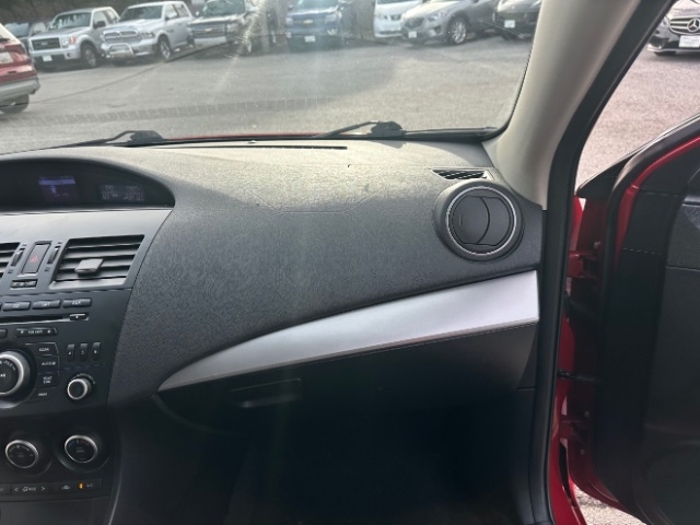 Mazda MAZDA3 i Touring AT 5-Door 2013