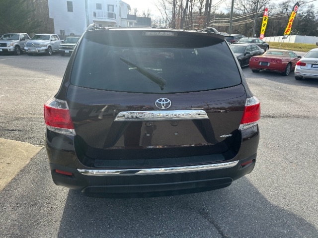 Toyota Highlander Base 4WD 2012