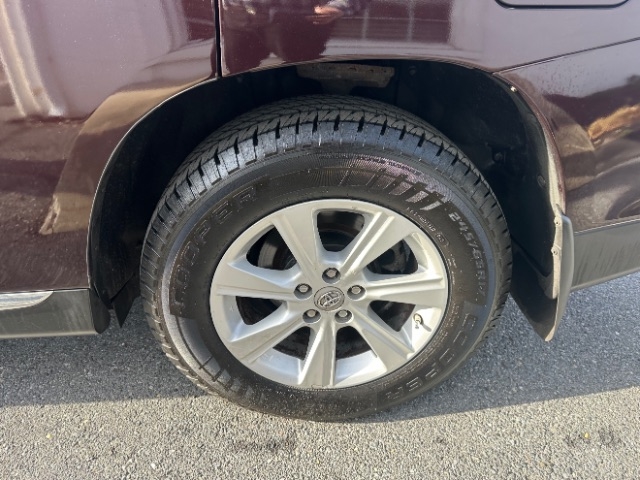 Toyota Highlander Base 4WD 2012