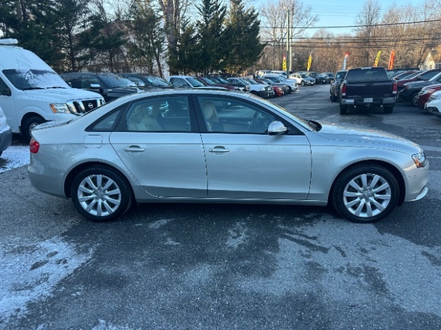 Audi A4 2.0T Sedan quattro Tiptronic 2014