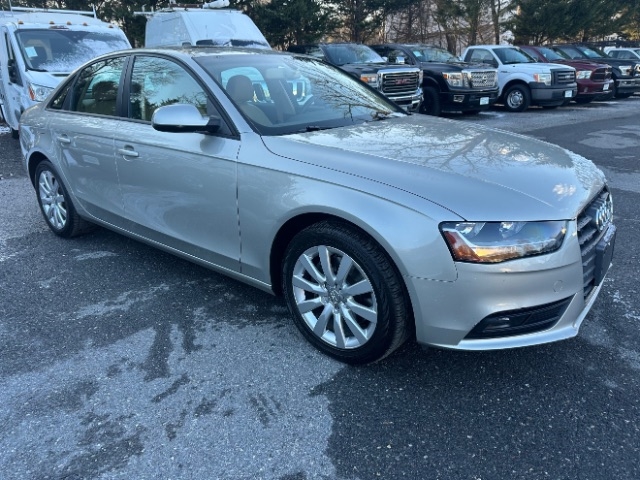 Audi A4 2.0T Sedan quattro Tiptronic 2014