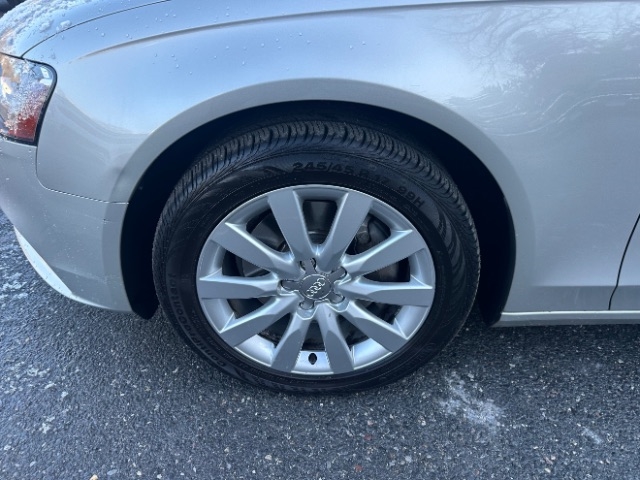 Audi A4 2.0T Sedan quattro Tiptronic 2014