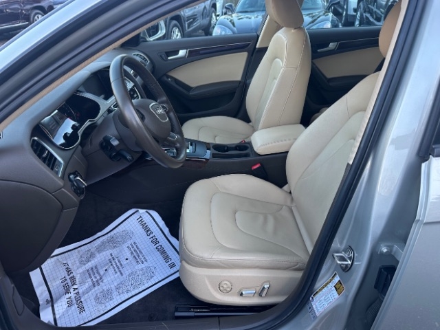 Audi A4 2.0T Sedan quattro Tiptronic 2014