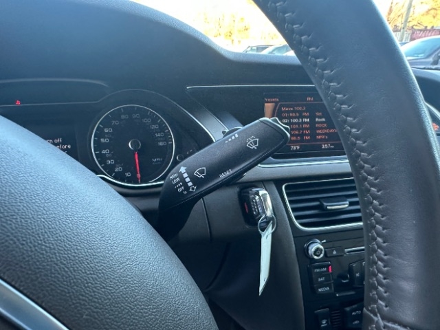 Audi A4 2.0T Sedan quattro Tiptronic 2014