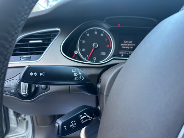 Audi A4 2.0T Sedan quattro Tiptronic 2014