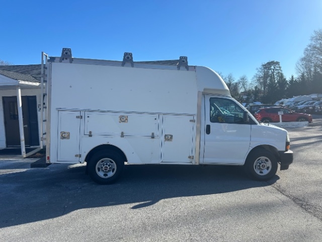GMC Savana G3500 139 in. 2018