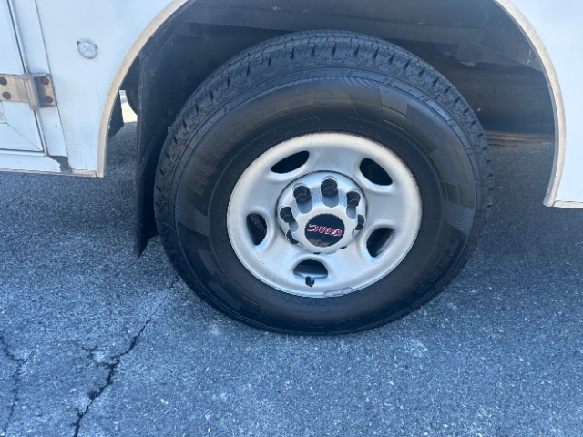 GMC Savana G3500 139 in. 2018