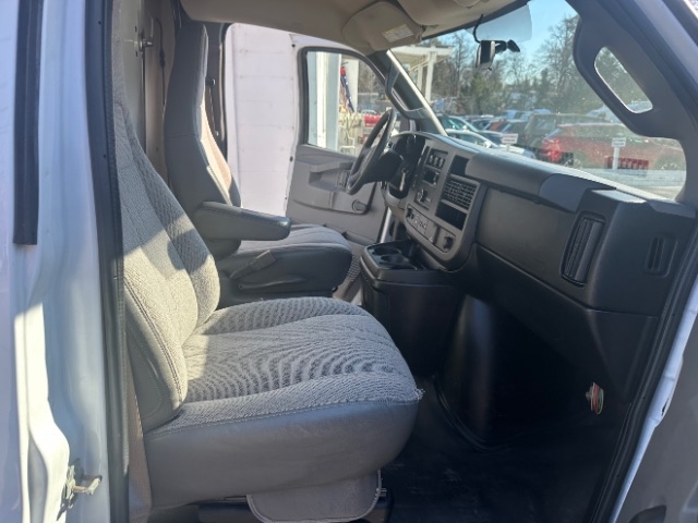 GMC Savana G3500 139 in. 2018