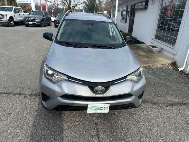 Toyota RAV4 LE AWD 2017