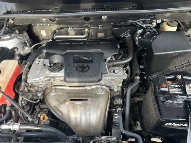 Toyota RAV4 LE AWD 2017