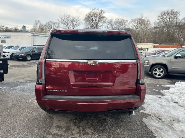 Cadillac Escalade Luxury 4WD 2017