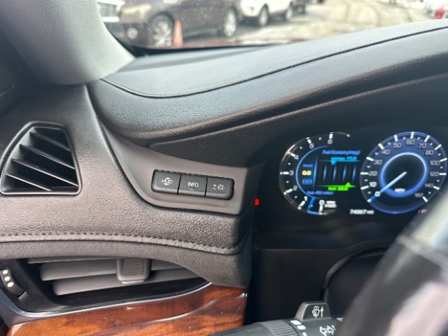 Cadillac Escalade Luxury 4WD 2017