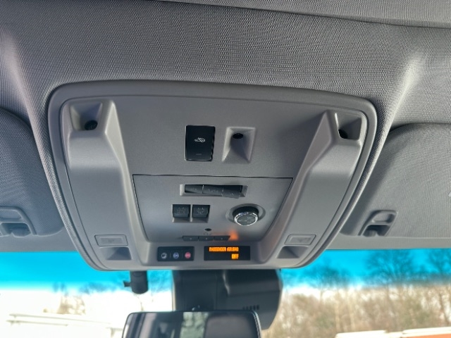 Cadillac Escalade Luxury 4WD 2017