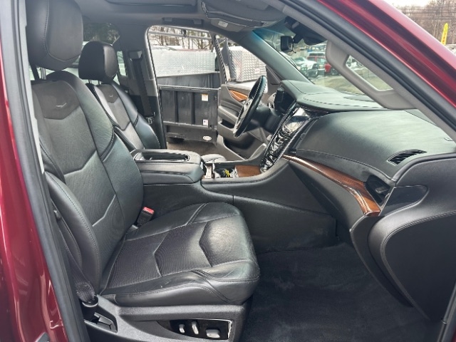 Cadillac Escalade Luxury 4WD 2017