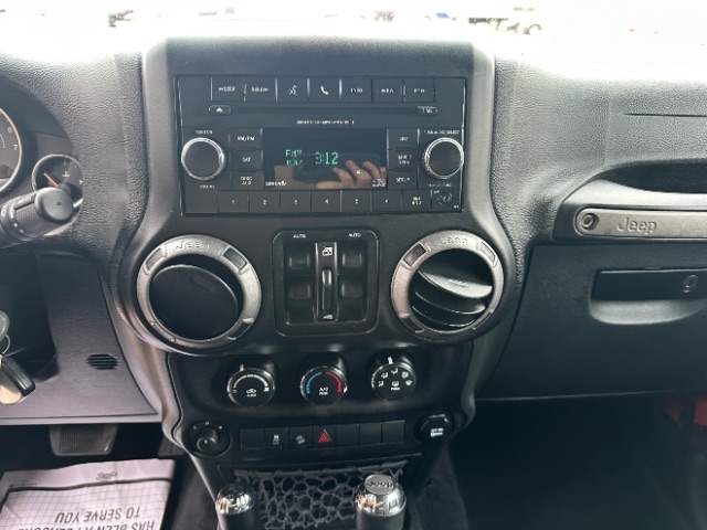 Jeep Wrangler Unlimited Sport 4WD 2015