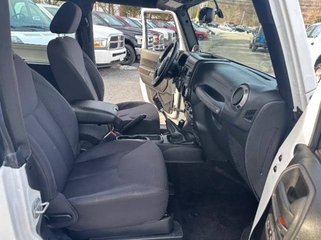 Jeep Wrangler Sport 4WD 2013