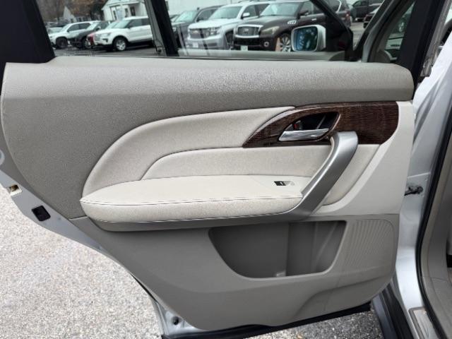 Acura MDX 6-Spd AT w/Tech Package 2013