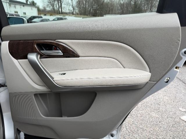 Acura MDX 6-Spd AT w/Tech Package 2013