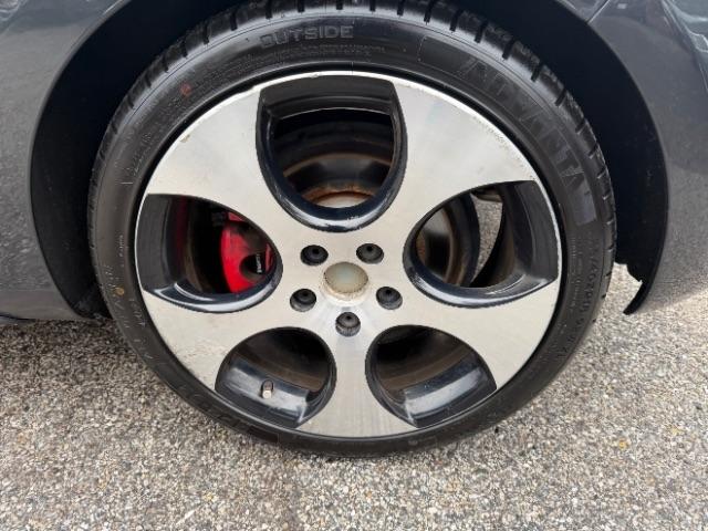 Volkswagen GTI 2.0T Coupe PZEV 2010