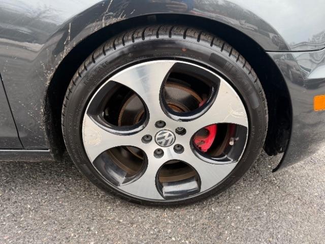 Volkswagen GTI 2.0T Coupe PZEV 2010