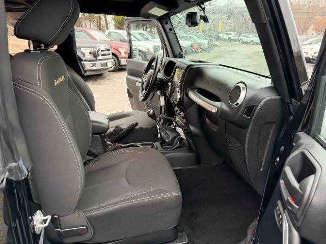 Jeep Wrangler Sahara 4WD 2014