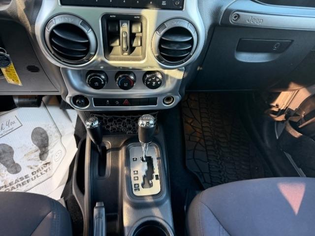 Jeep Wrangler Unlimited Sport 4WD 2013