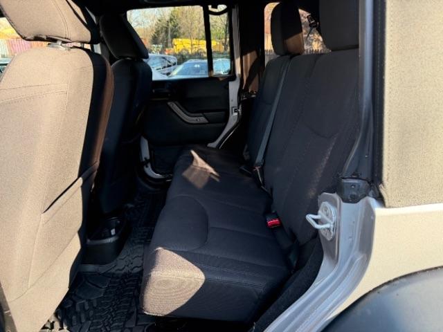 Jeep Wrangler Unlimited Sport 4WD 2013