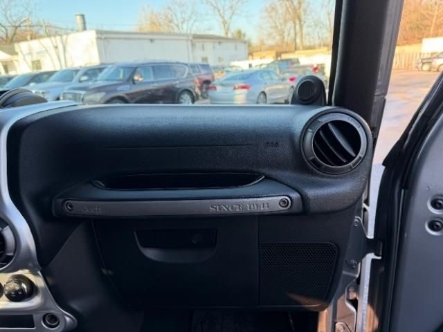 Jeep Wrangler Unlimited Sport 4WD 2013