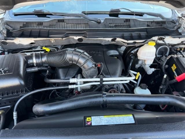 RAM 1500 Laramie Crew Cab 4WD 2011