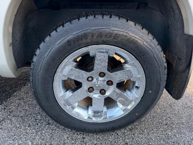 RAM 1500 Laramie Crew Cab 4WD 2011