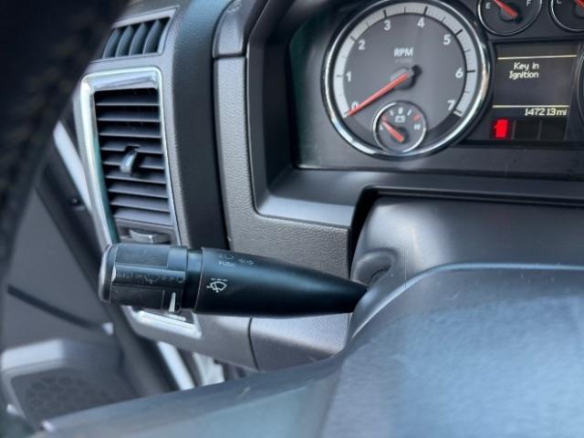 RAM 1500 Laramie Crew Cab 4WD 2011