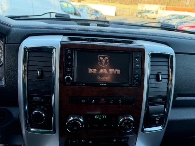 RAM 1500 Laramie Crew Cab 4WD 2011