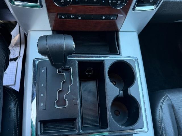 RAM 1500 Laramie Crew Cab 4WD 2011