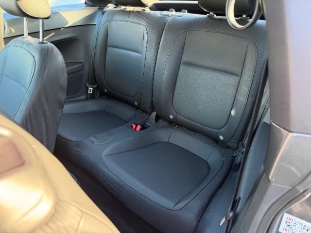Volkswagen Beetle 2.5L w/Sunroof Sound & Nav 2014
