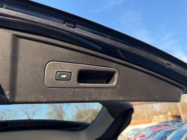 Acura MDX SH-AWD 6-Spd AT w/Advance Package 2014