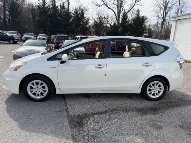 Toyota Prius V Three 2012