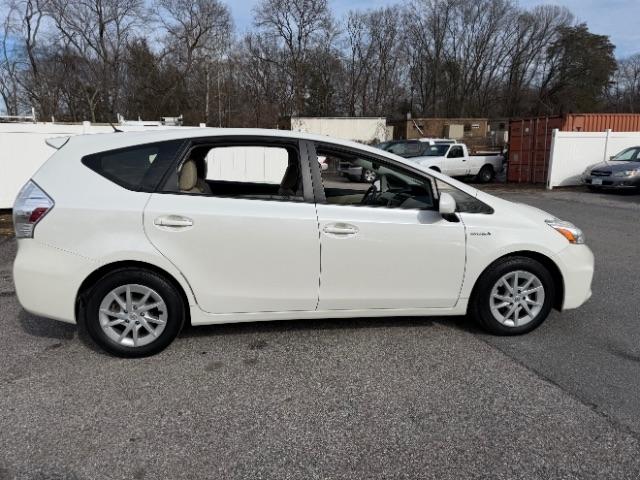 Toyota Prius V Three 2012
