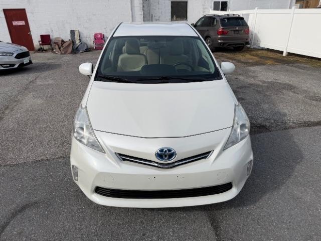 Toyota Prius V Three 2012