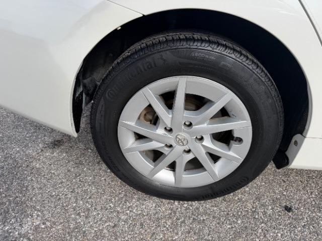 Toyota Prius V Three 2012