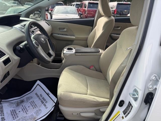 Toyota Prius V Three 2012