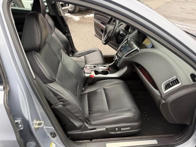 Acura TLX 9-Spd AT w/Technology Package 2015