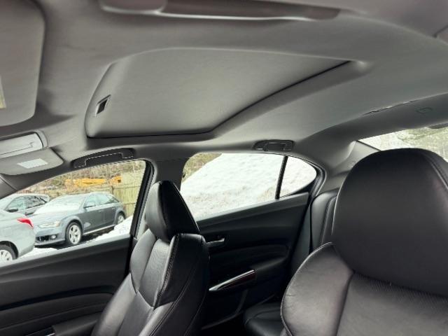 Acura TLX 9-Spd AT w/Technology Package 2015
