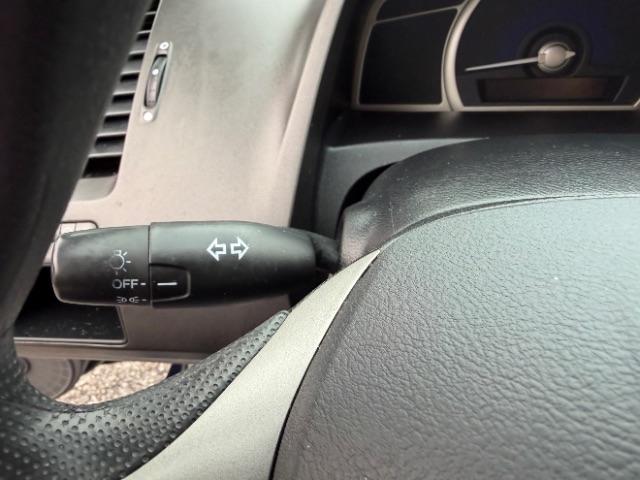 Honda Civic LX Sedan 5-Speed AT 2011