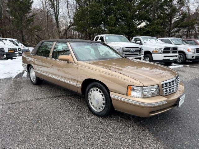 Cadillac DeVille Base 1998