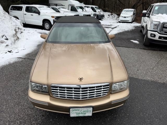 Cadillac DeVille Base 1998