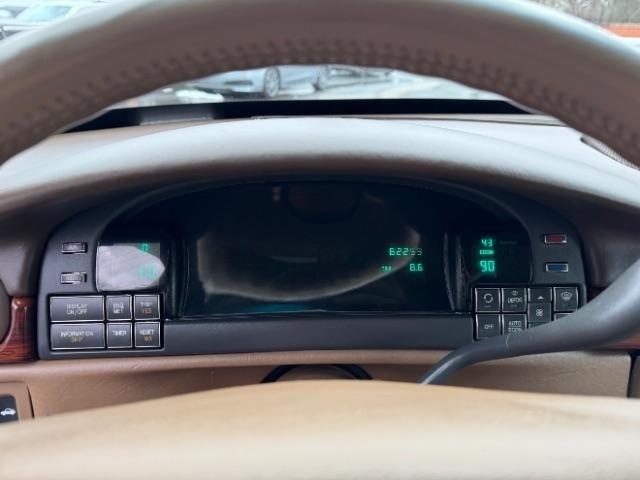 Cadillac DeVille Base 1998