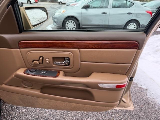 Cadillac DeVille Base 1998